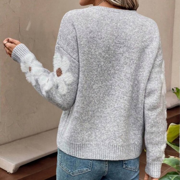 New grey floral print sleeve sweater - Picture 6 of 6